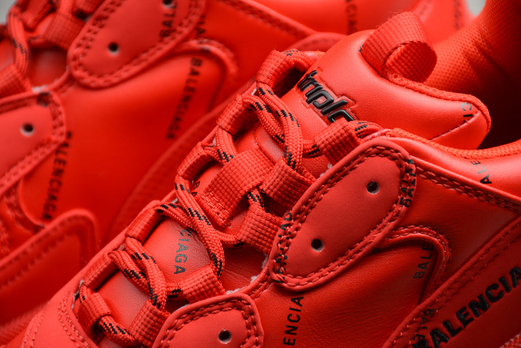 Balenciaga Triple S – Rojo