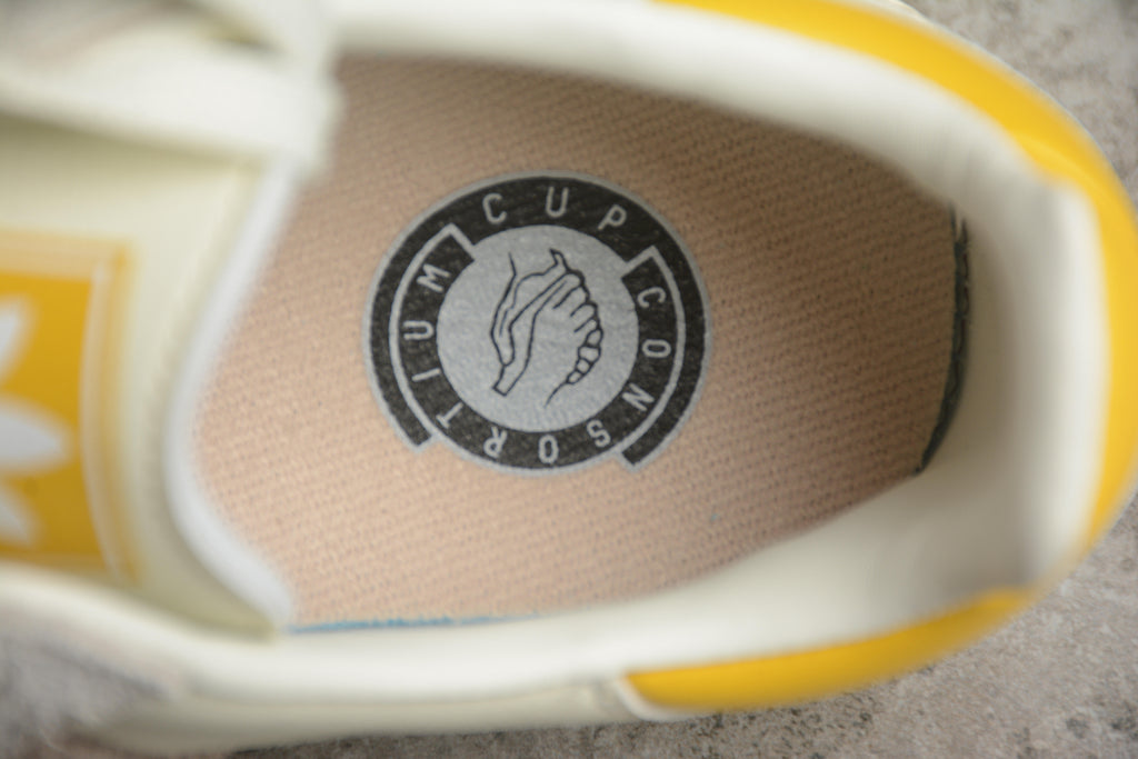 Adidas Samba – Gris / Amarillo