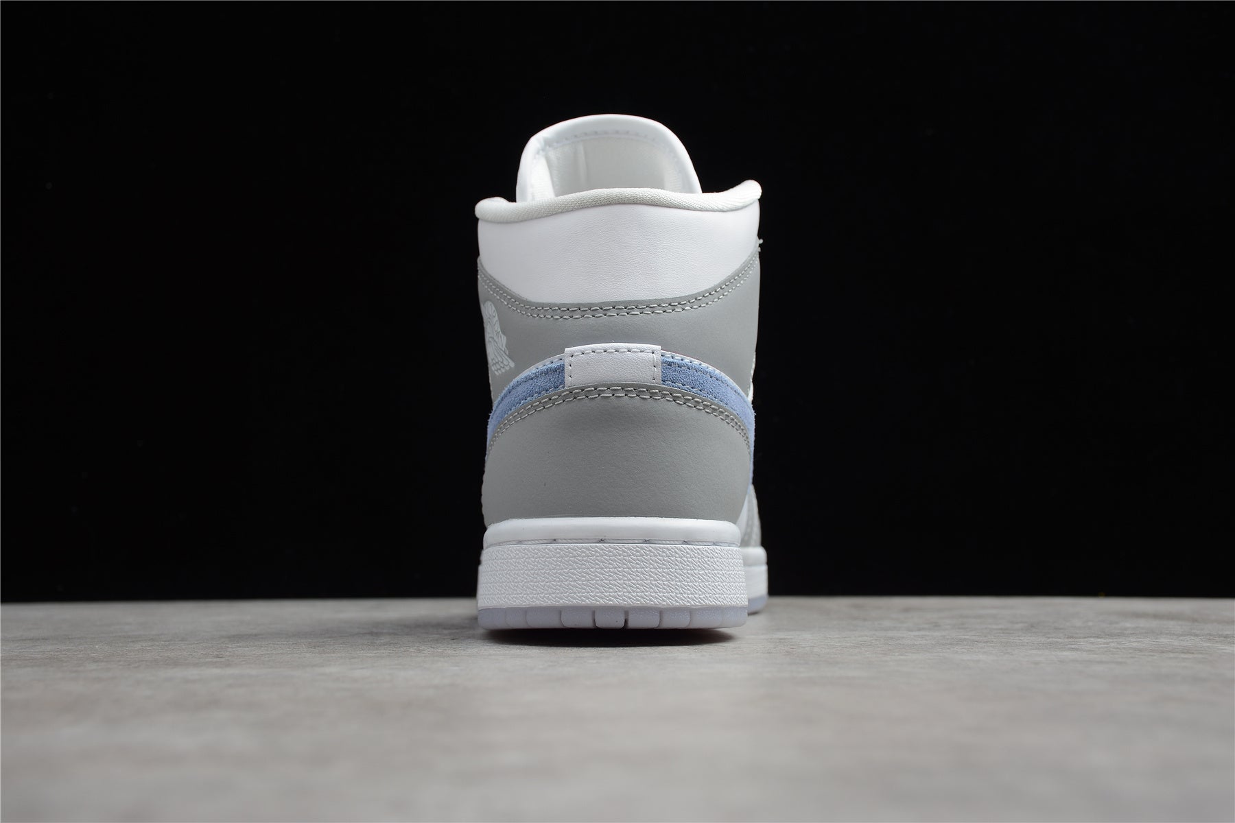 Air Jordan 1 Mid – Gris / Azul