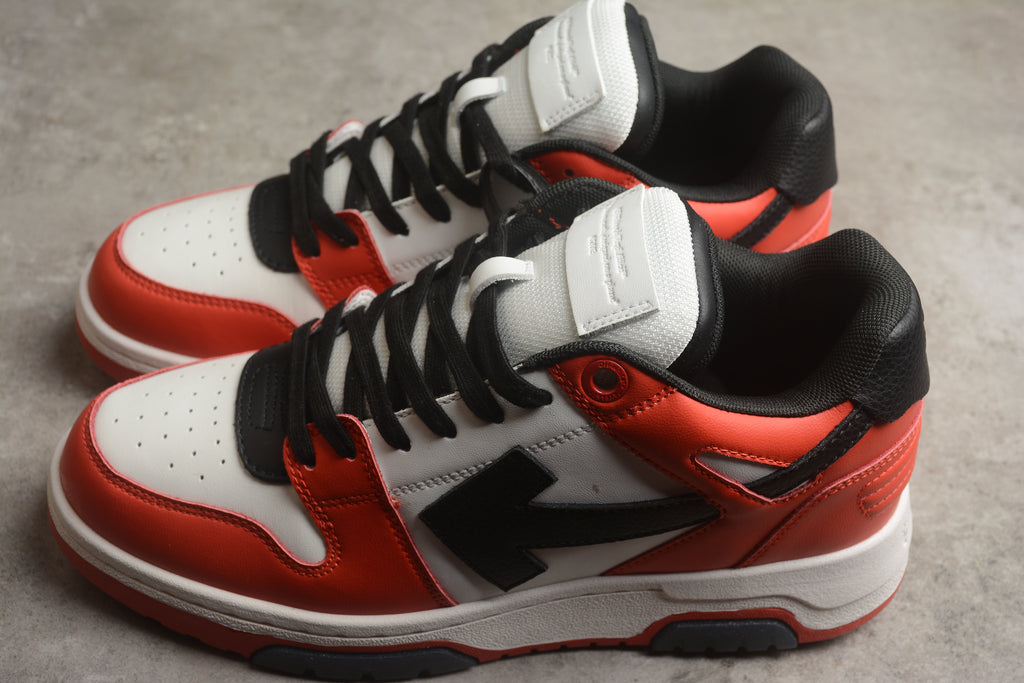 Off-White – Rojo / Negro / Blanco