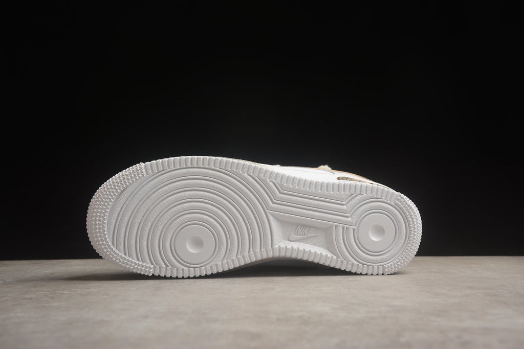 Air Force 1 Low – Blanco / Beige / Negro