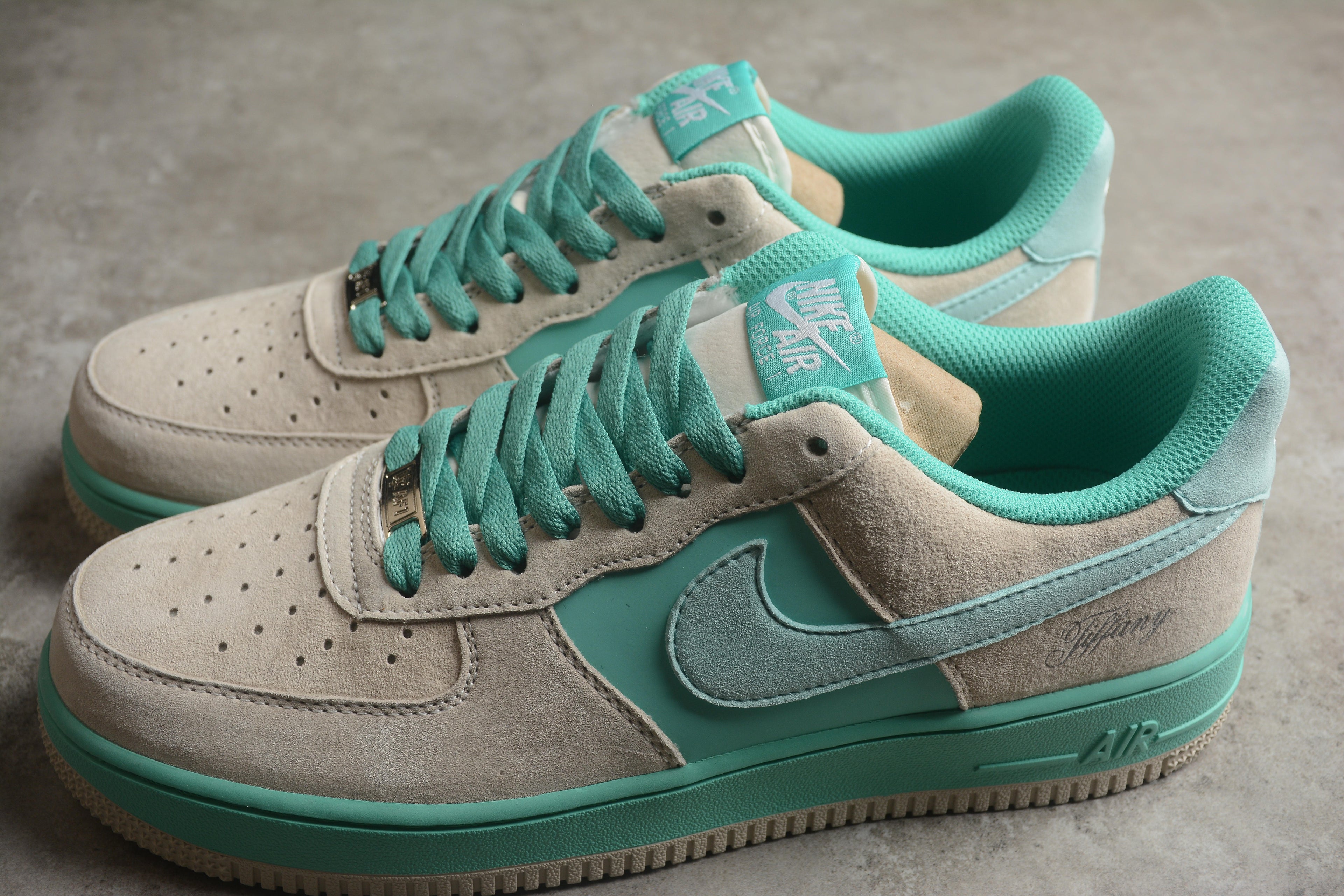 Air Force 1 Low – Gris / Turquesa