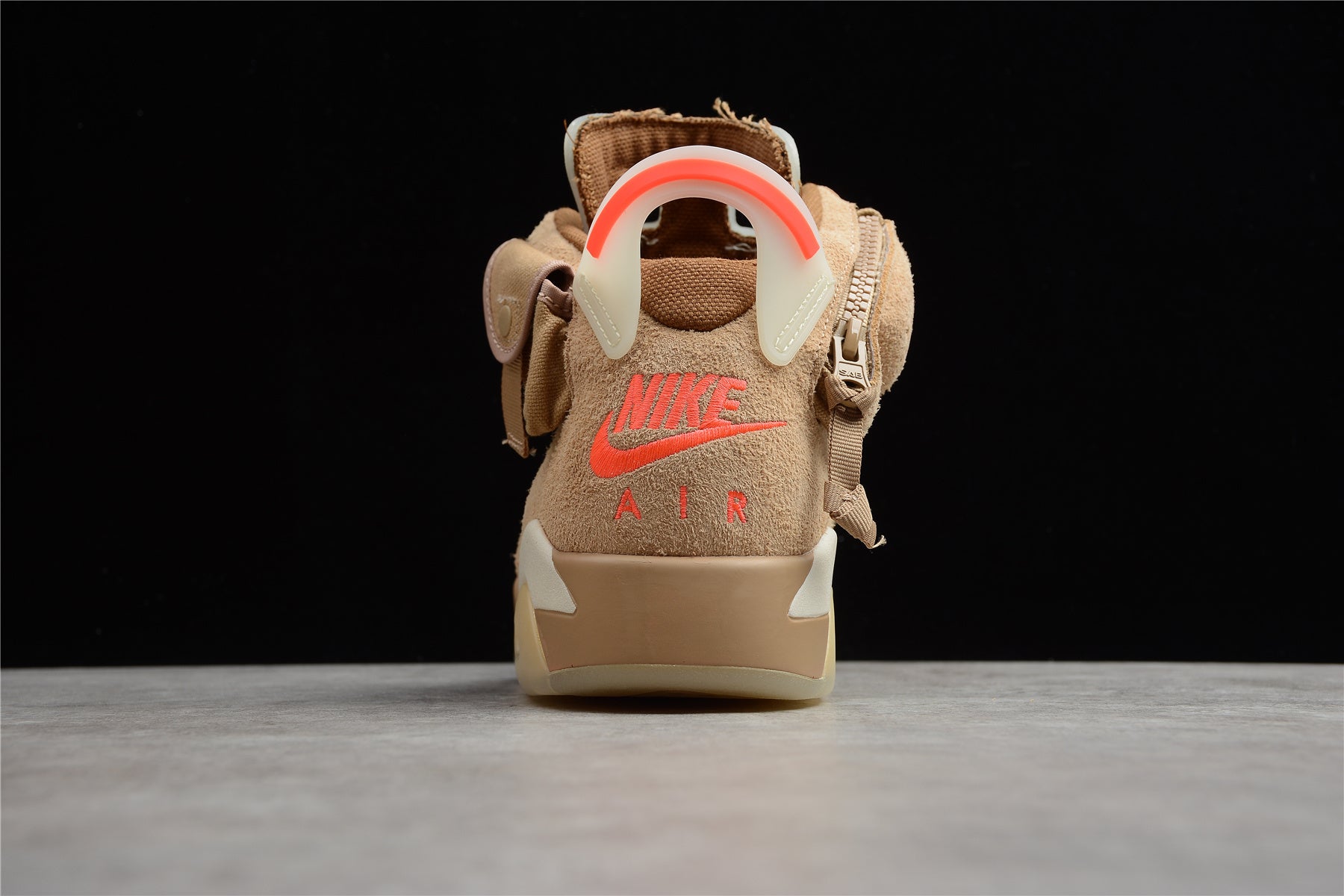 Air Jordan 6 – Beige