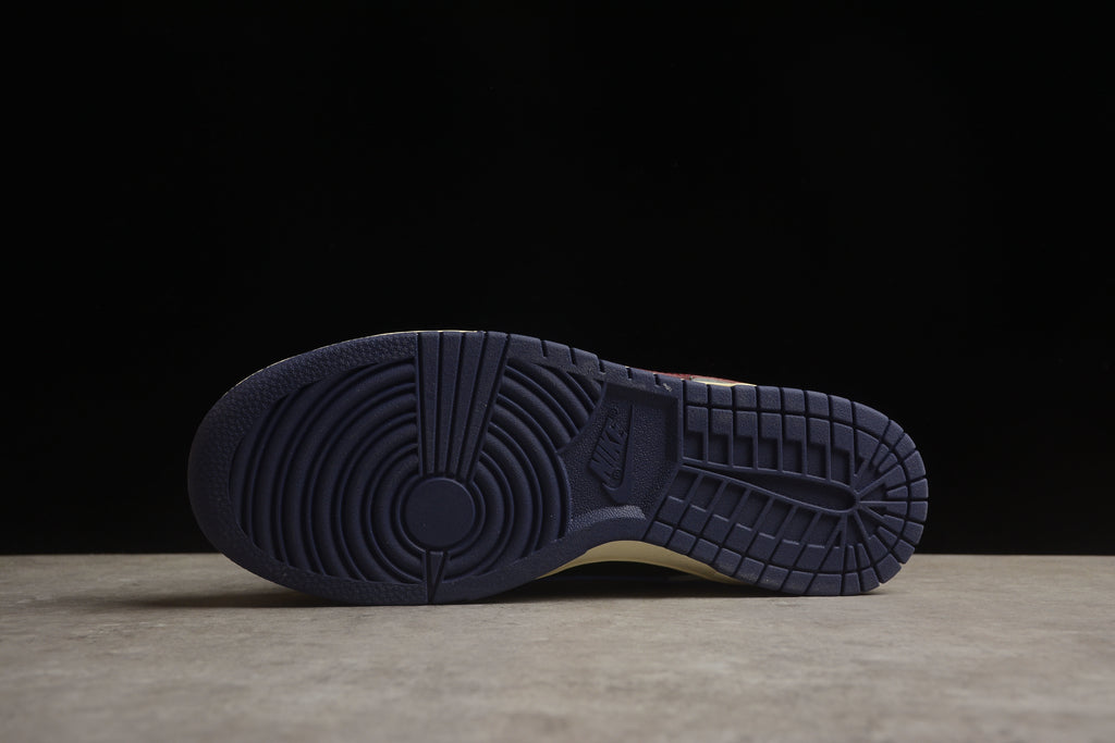 Dunk SB – Beigie / Verde / Granate