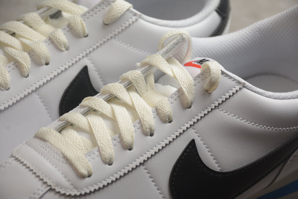 Cortez – Blanco / Negro / Azul