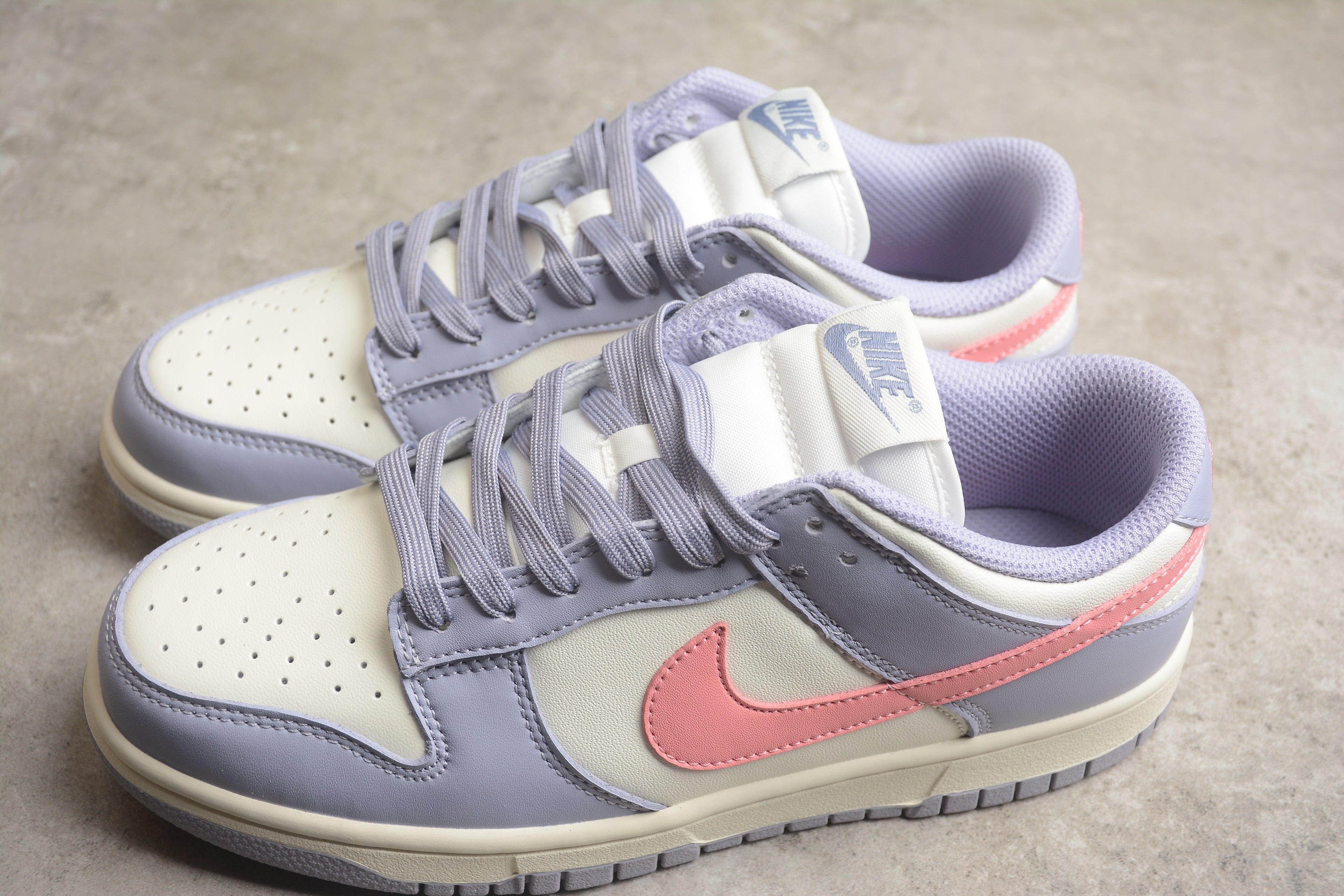 Dunk SB – Lila / Blanco / Rosa