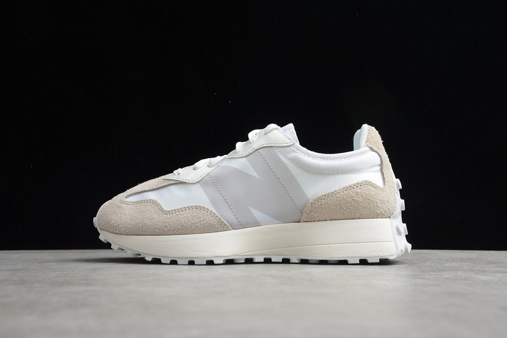 New Balance 327 – Blanco / Beige