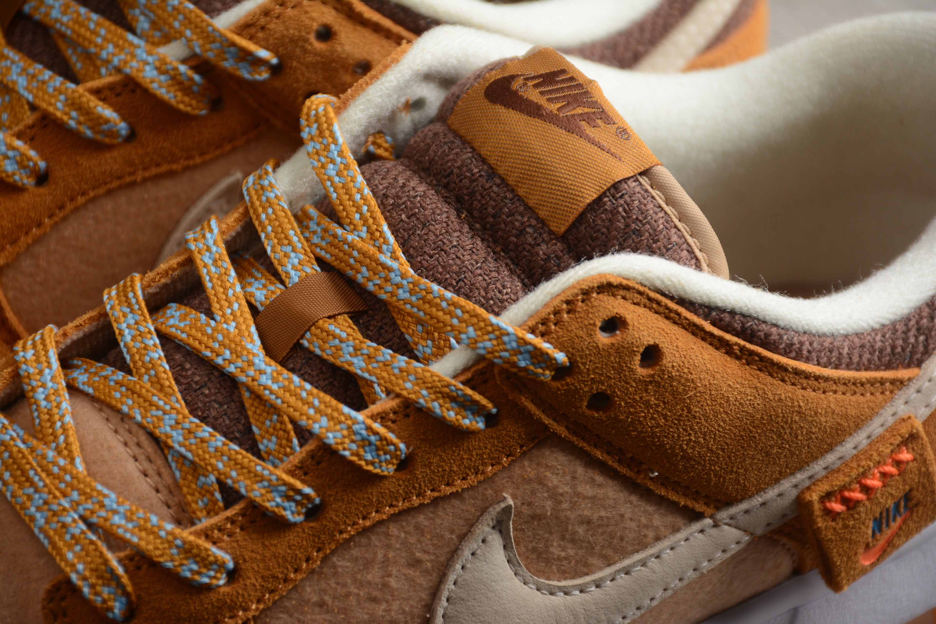 Dunk SB – Naranja / Salmón