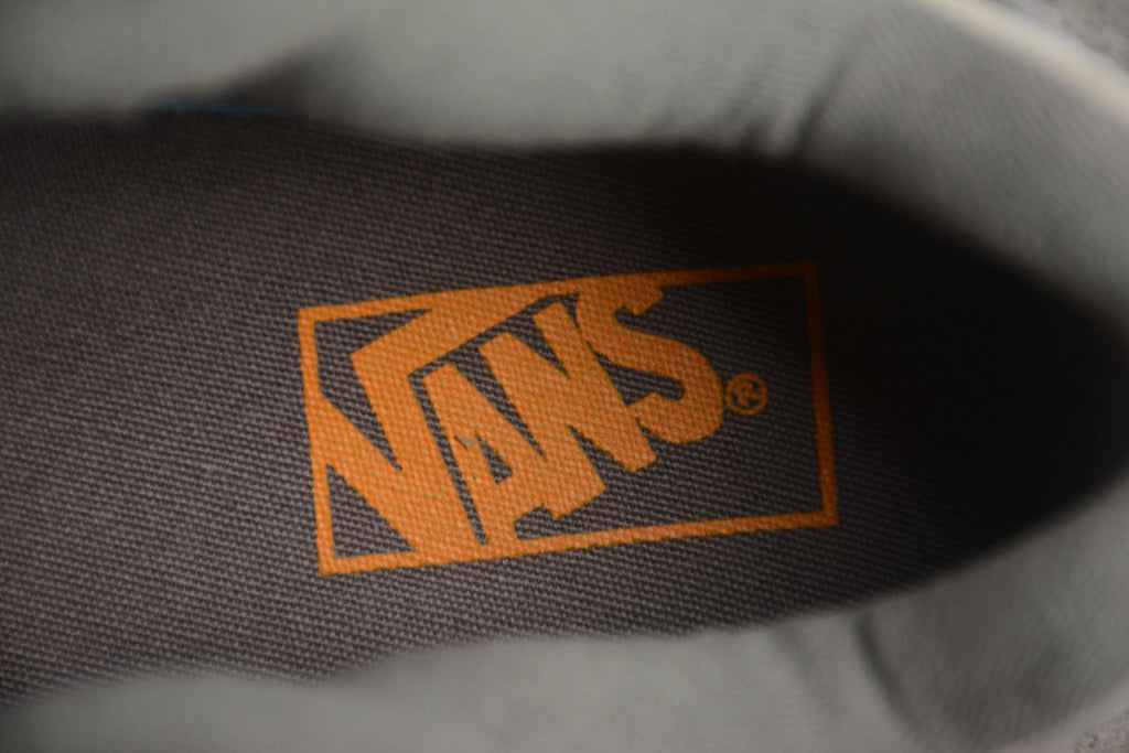 Vans Knu Skool – Gris / Naranja