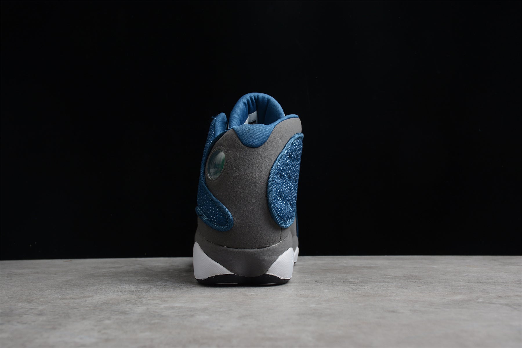 Air Jordan 13 – Azul / Gris / Blanco