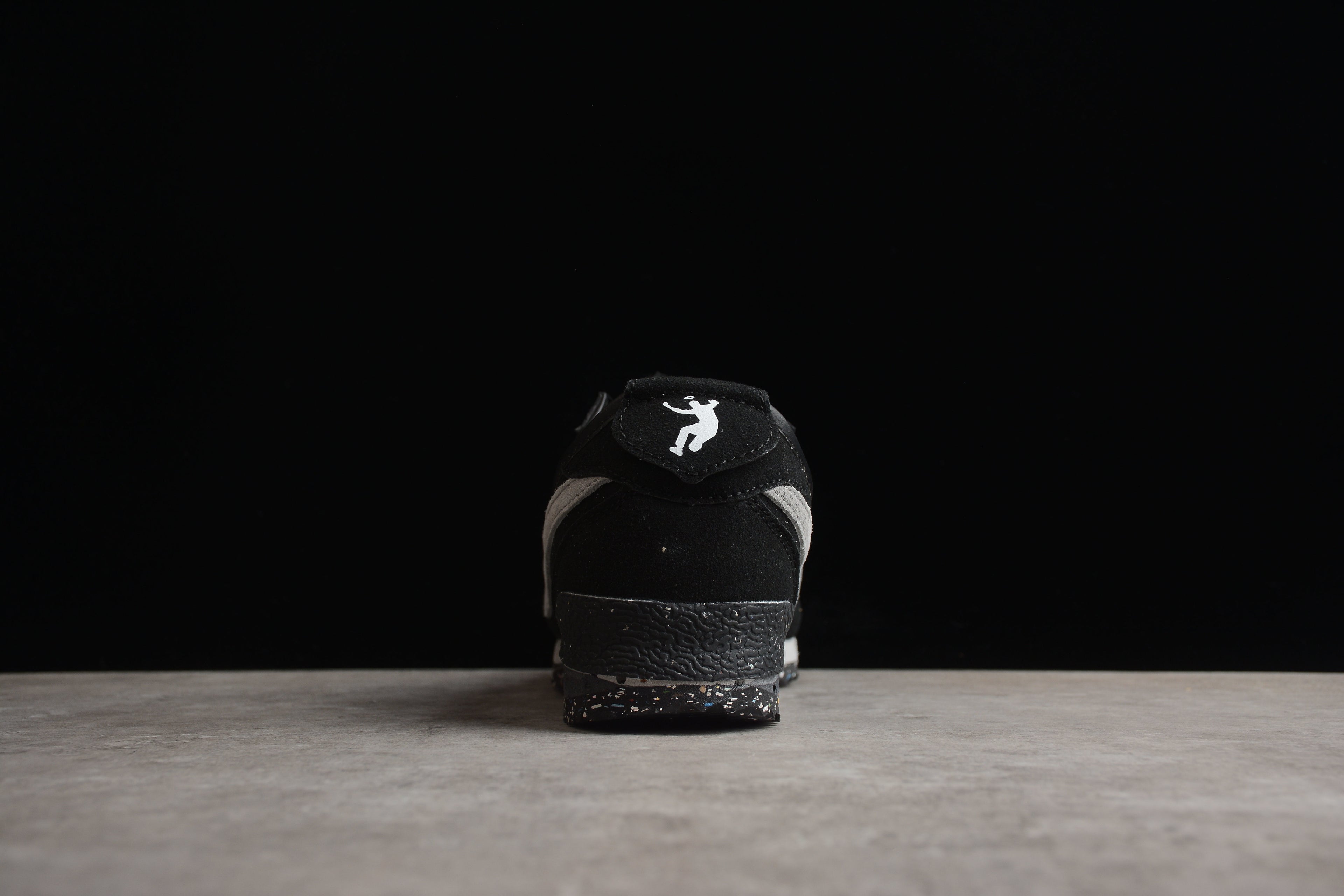 Cortez – Negro / Blanco