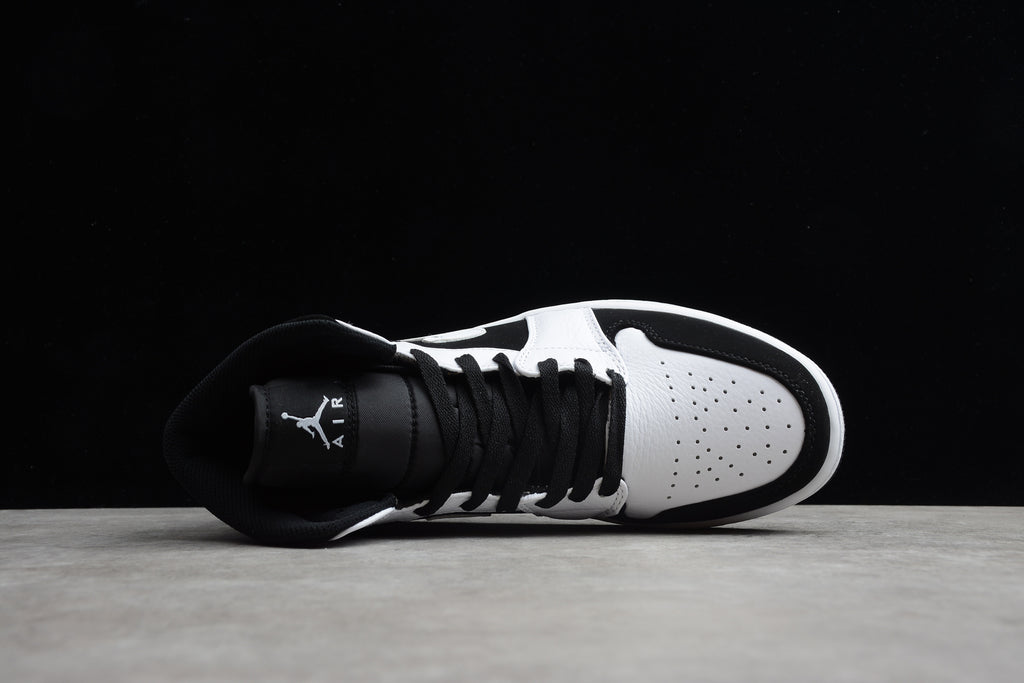 Air Jordan 1 Mid – Blanco / Negro
