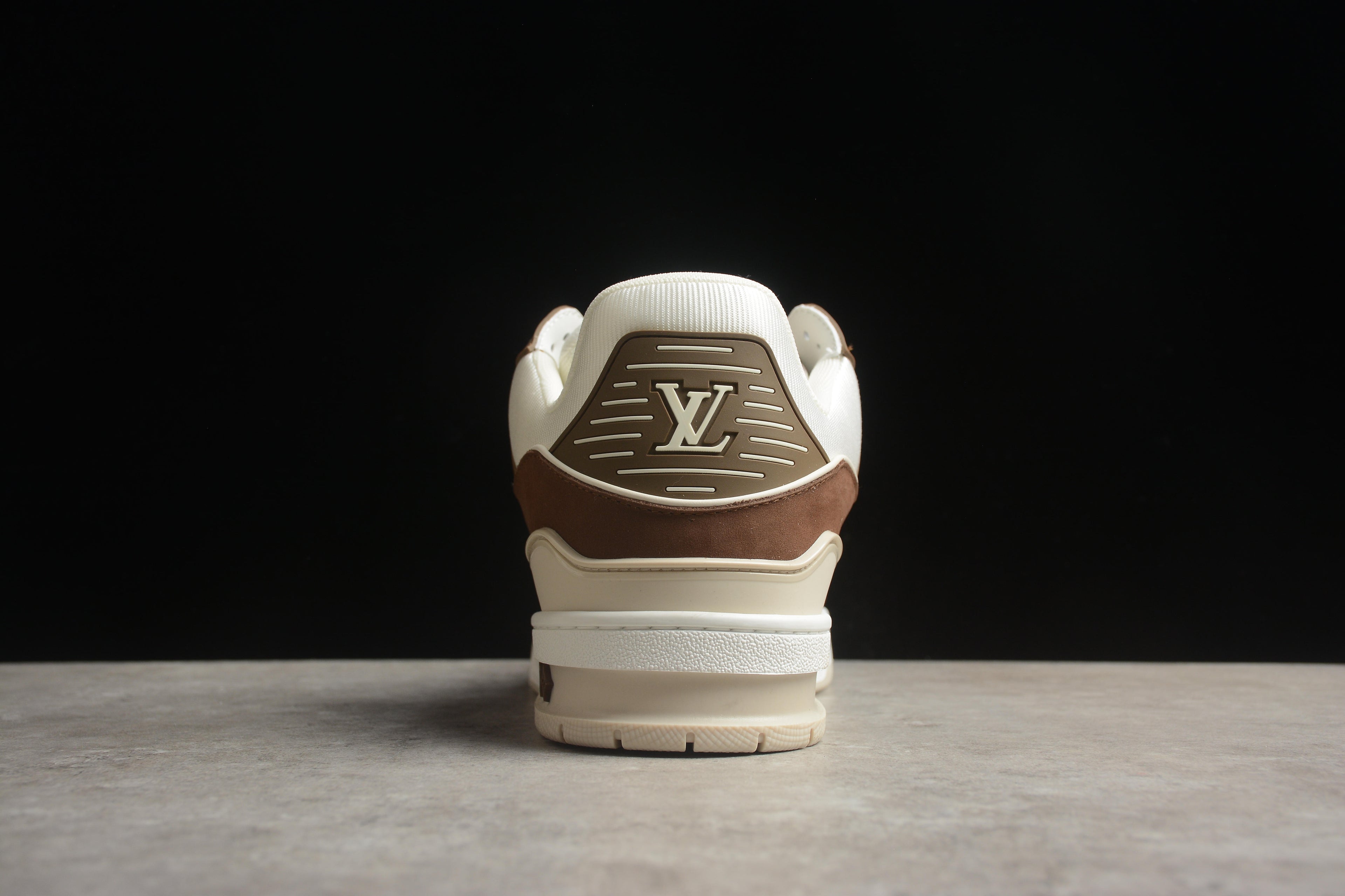 Louis Vuitton Trainer Low – Marrón / Beige