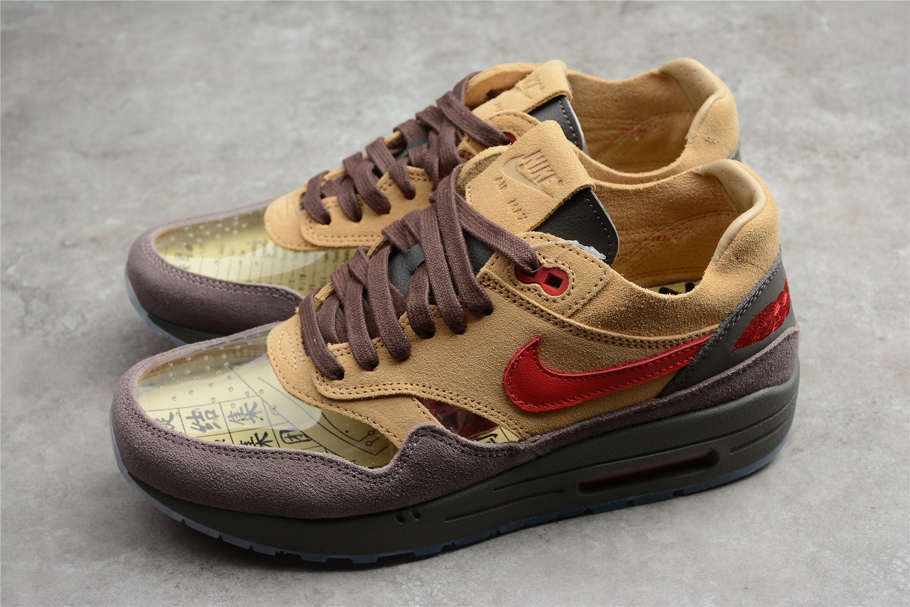 Air Max 1 – Marrón / Dorado