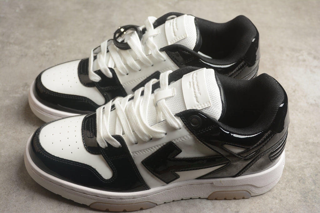 Off-White – Negro / Blanco