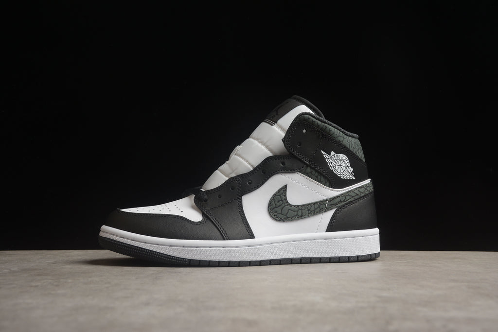 Air Jordan 1 Mid – Negro / Blanco