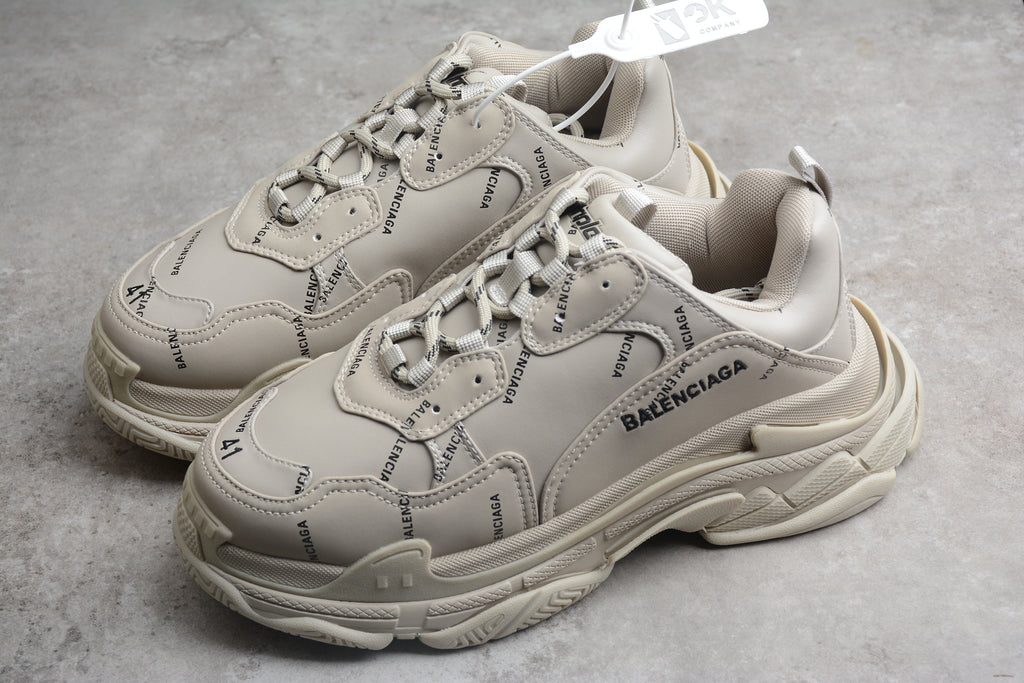 Balenciaga Triple S – Beige
