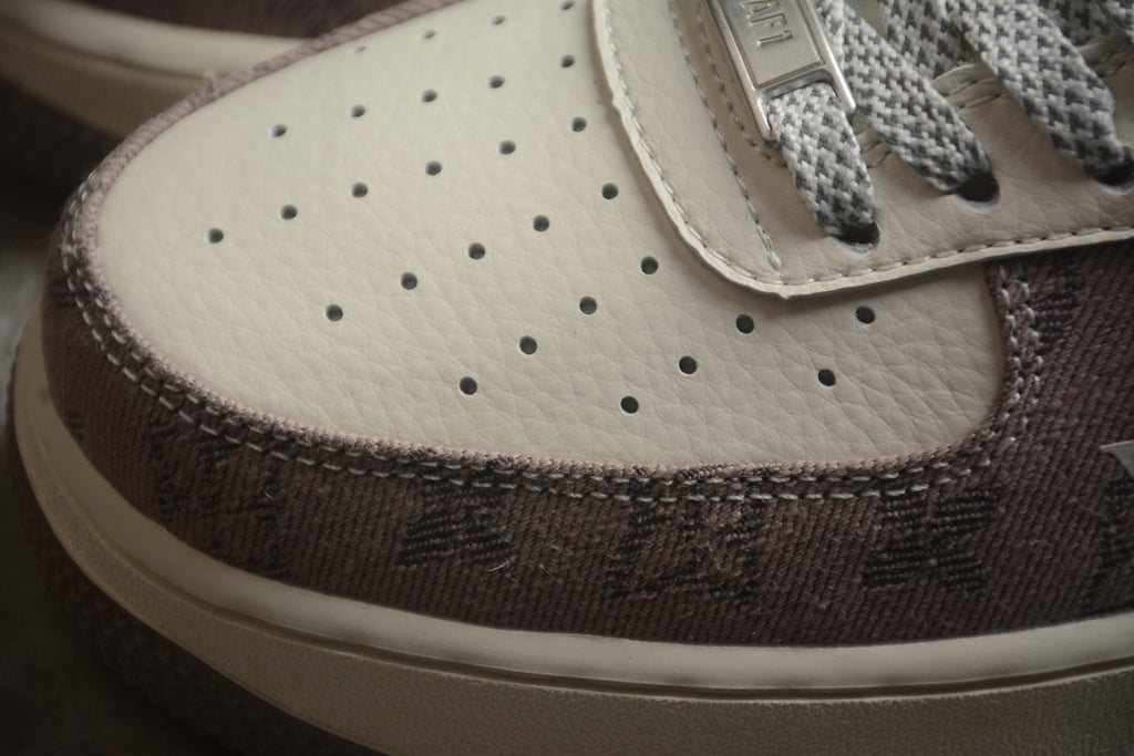 Air Force 1 Low LV – Blanco / Gris