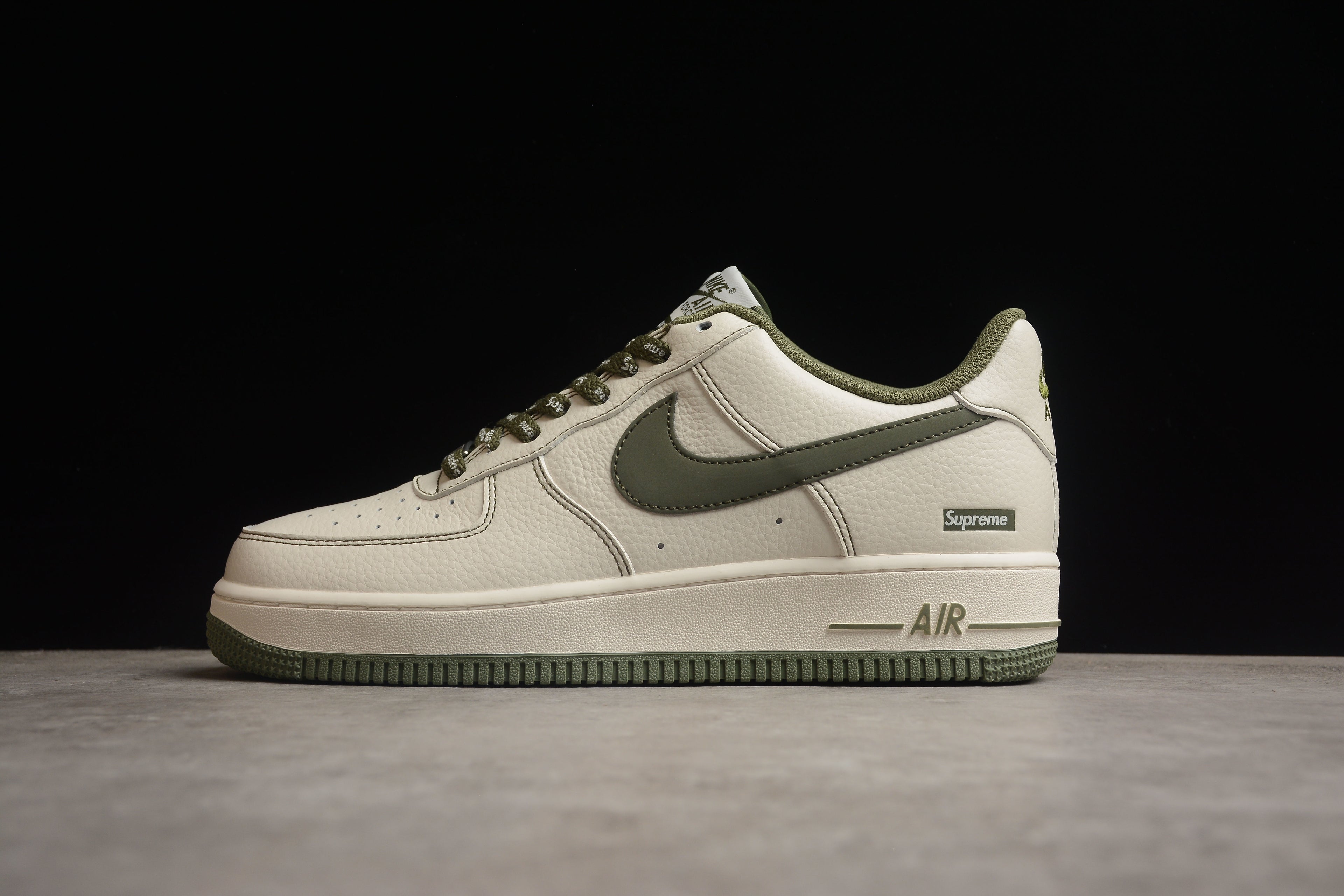 Air Force 1 Low – Beige / Verde