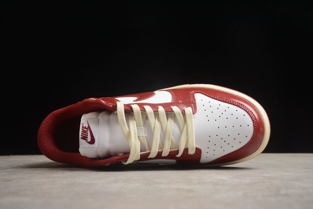 Dunk SB – Rojo / Blanco
