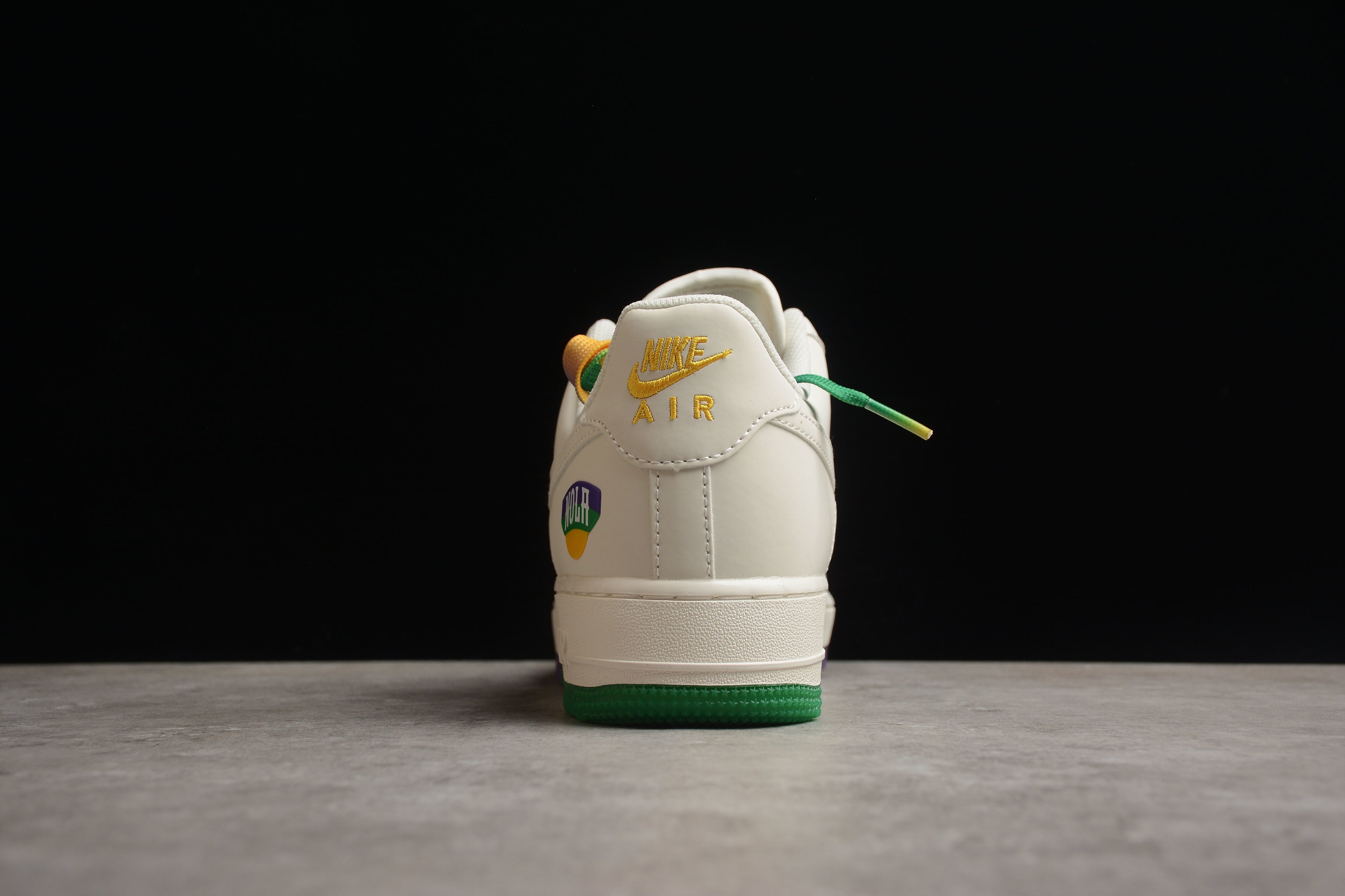 Nike Air Force 1 Low – Blanco / Verde / Lila