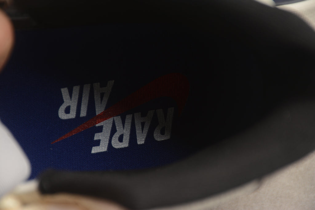 Air Jordan 11 – Beige / Azul