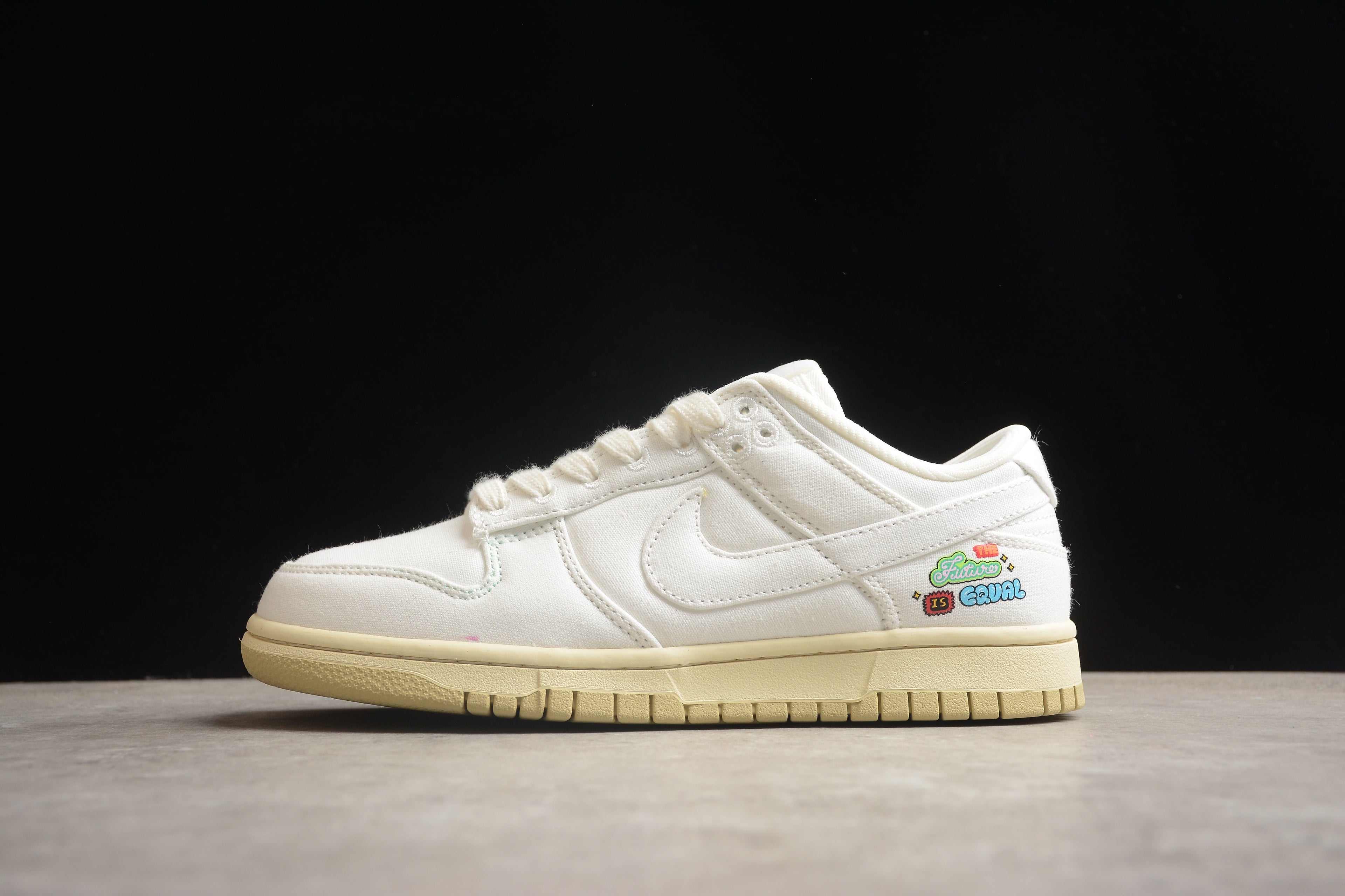Dunk SB – Blanco / Beigie