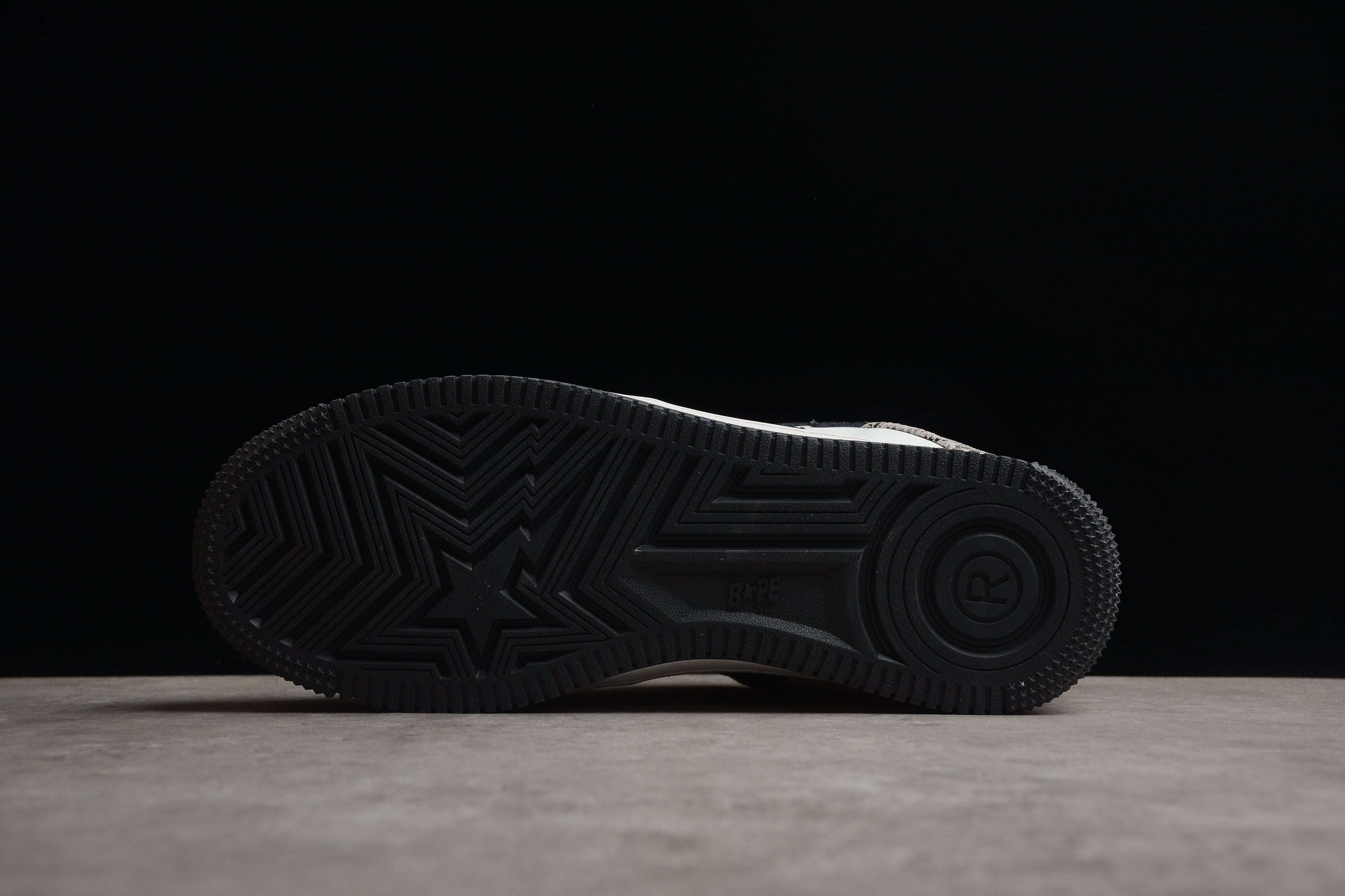 BAPE STA – Blanco / Negro