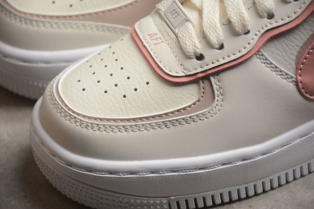 Air Force 1 Shadow – Blanco / Beige