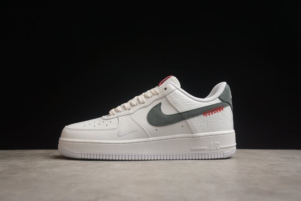 Nike Air Force 1 Low – Blanco / Gris
