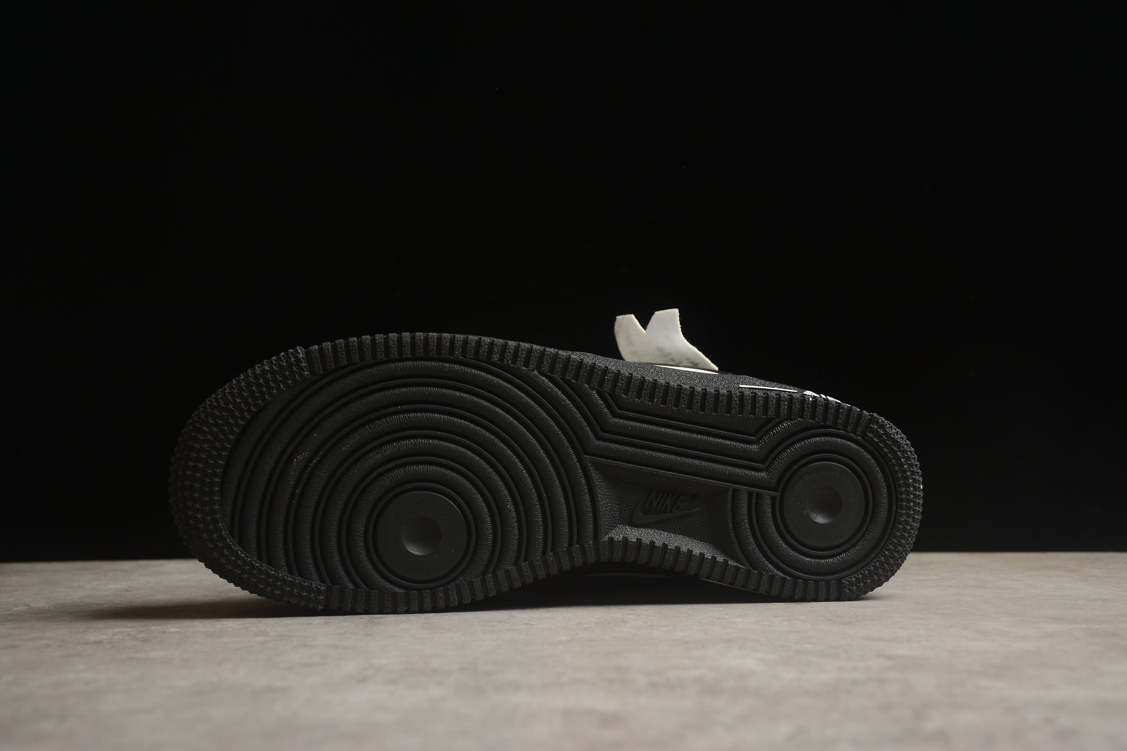 Air Force 1 Low – Negro / Blanco