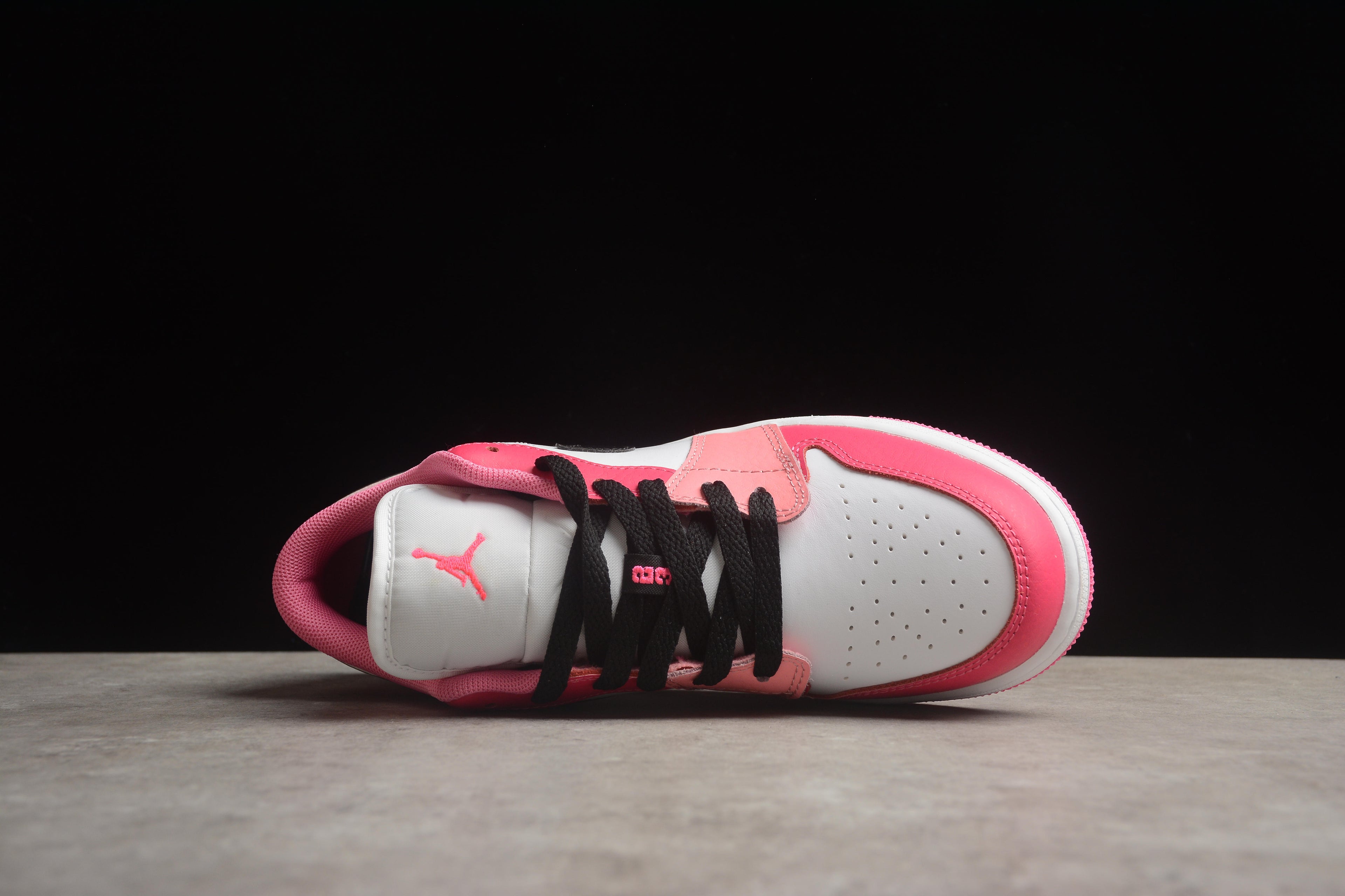 Jordan 1 Low – Rosa Claro y Oscuro / Blanco