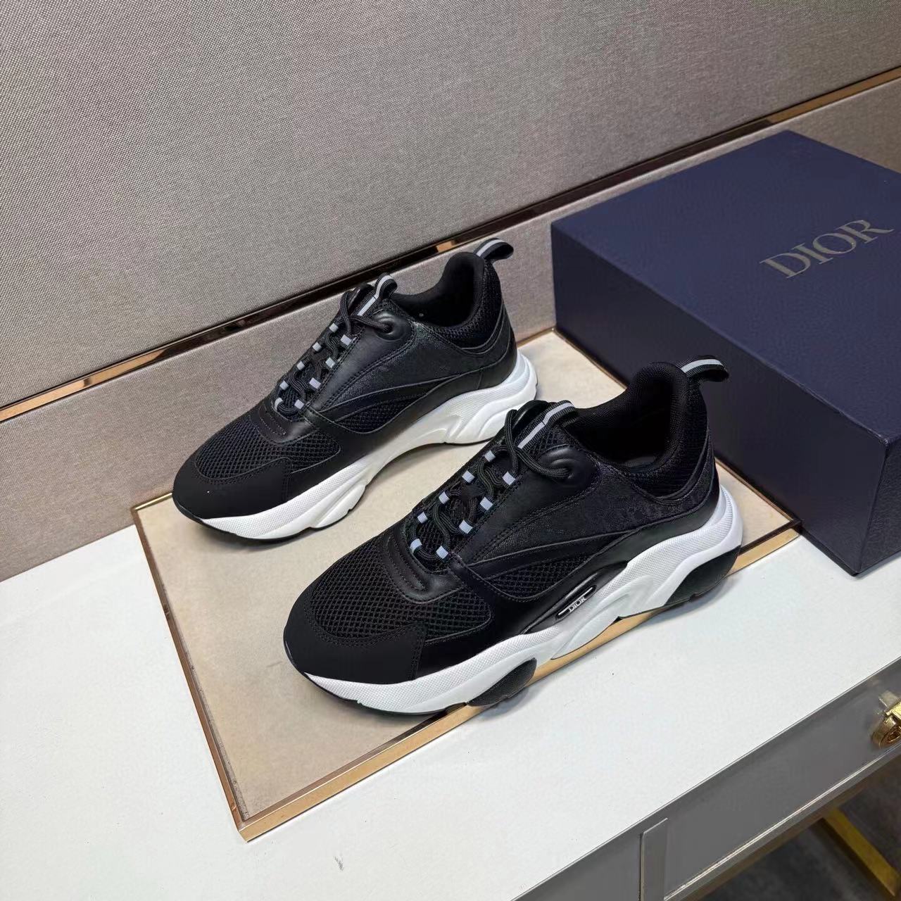 Dior B22 – Negro / Blanco