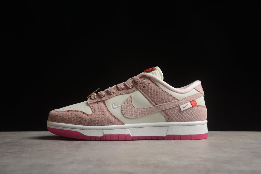 Dunk SB – Rosa / Blanco