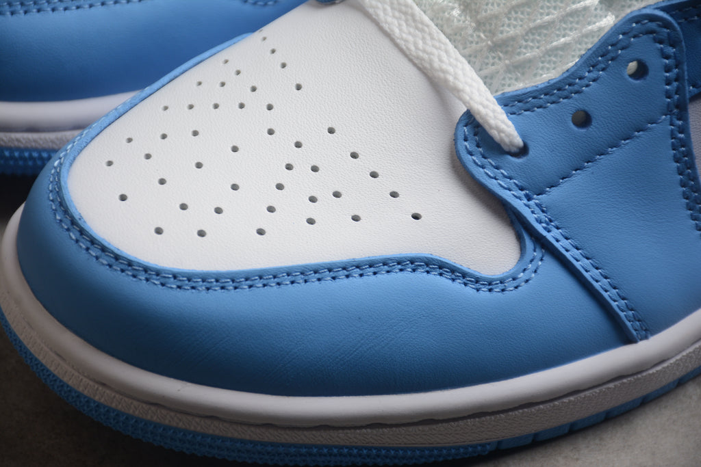 Air Jordan 1 Mid – Azul / Gris / Blanco
