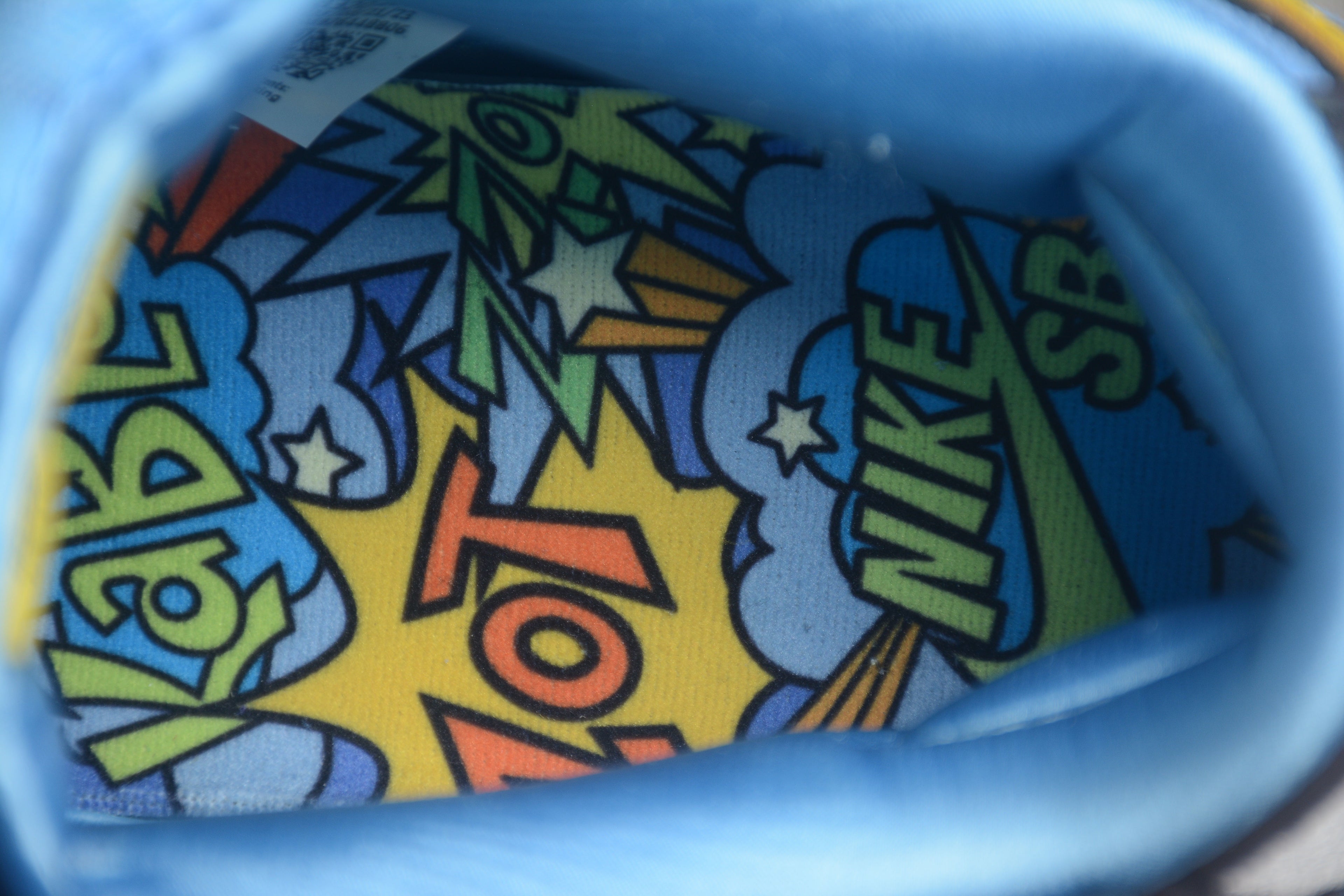 Dunk SB – Azul / Amarillo