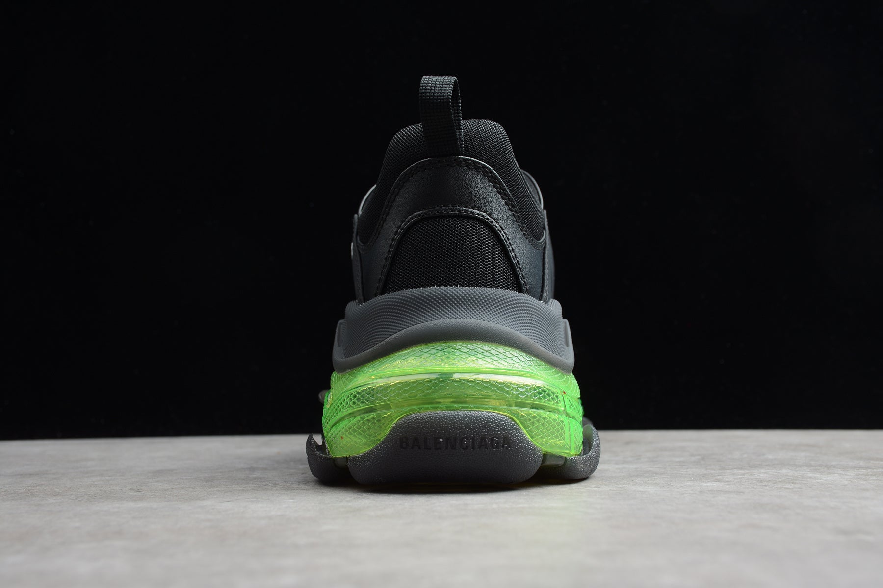 Balenciaga Triple S – Negro / Verde